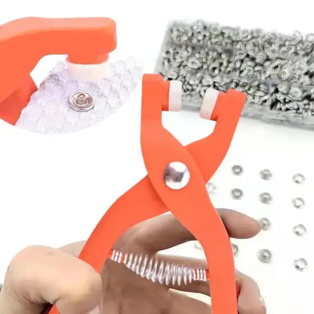 Tich button clipper with set of 25 FREE Buttons